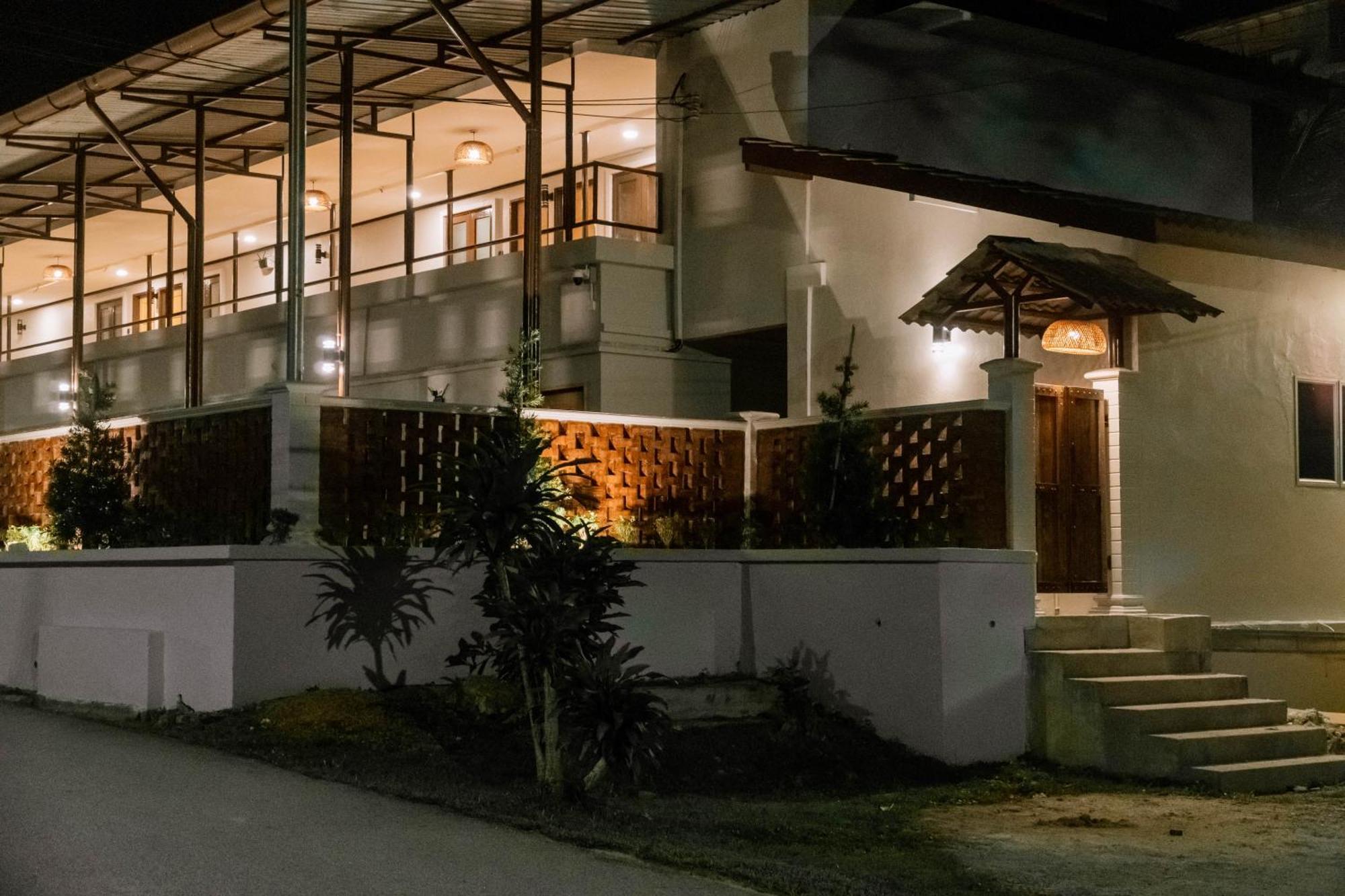 Mulyo Hotel Porto Dickson Exterior foto